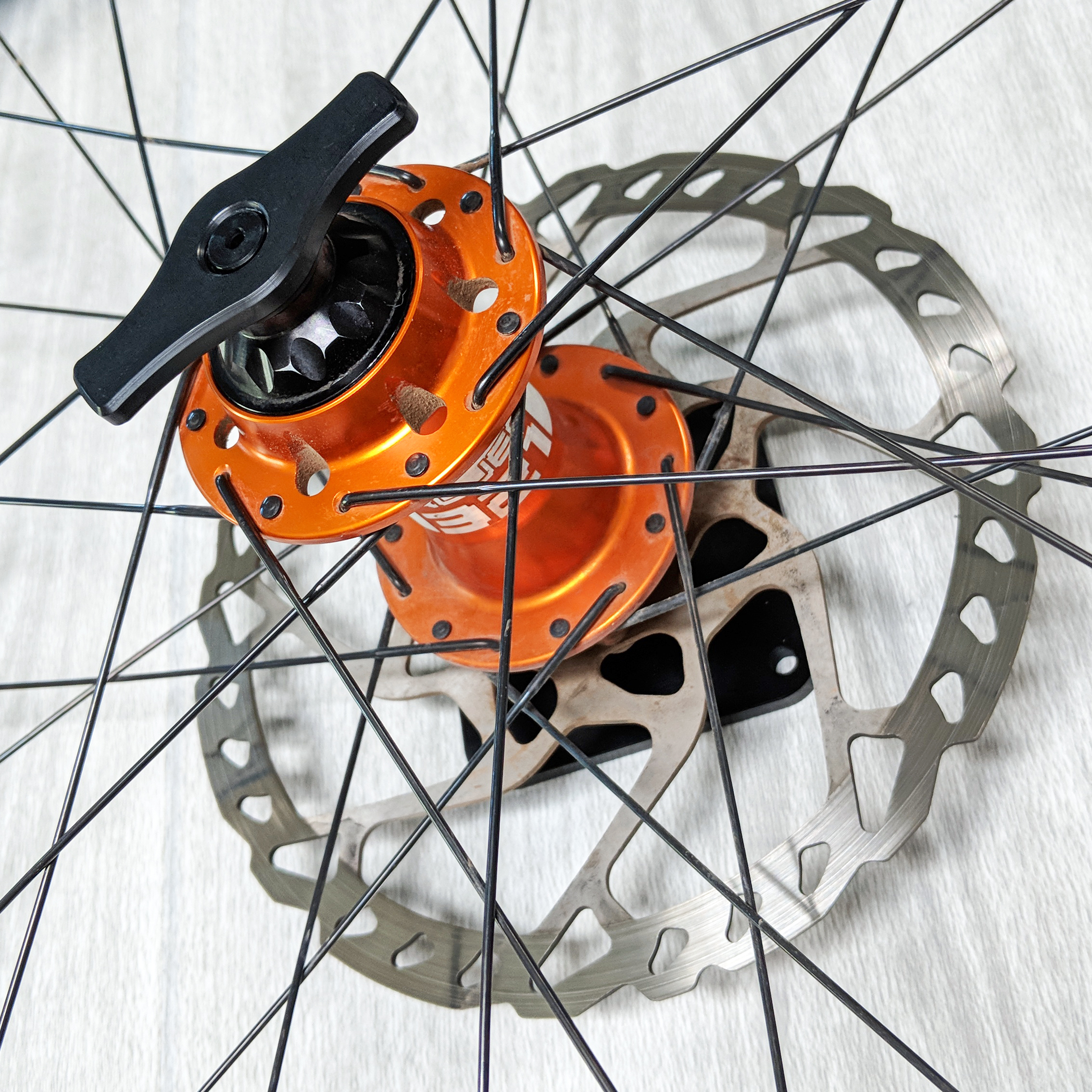 bike wheel mount