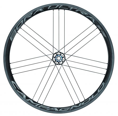 The Bora Ultra 35 gets a wider rim, improved braking surface and lighter graphics.