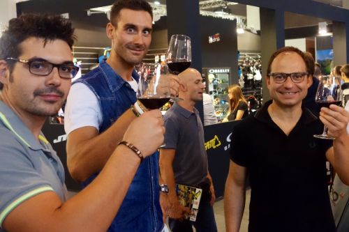 At the ExpoBici, you can enjoy a local wine as you check out the bikes.