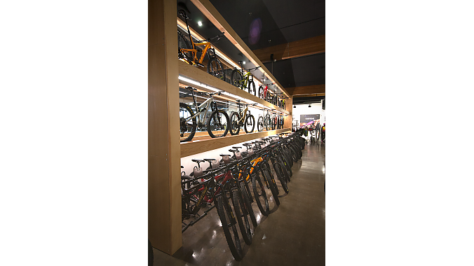 Calgary Cycle opens new location - MTB